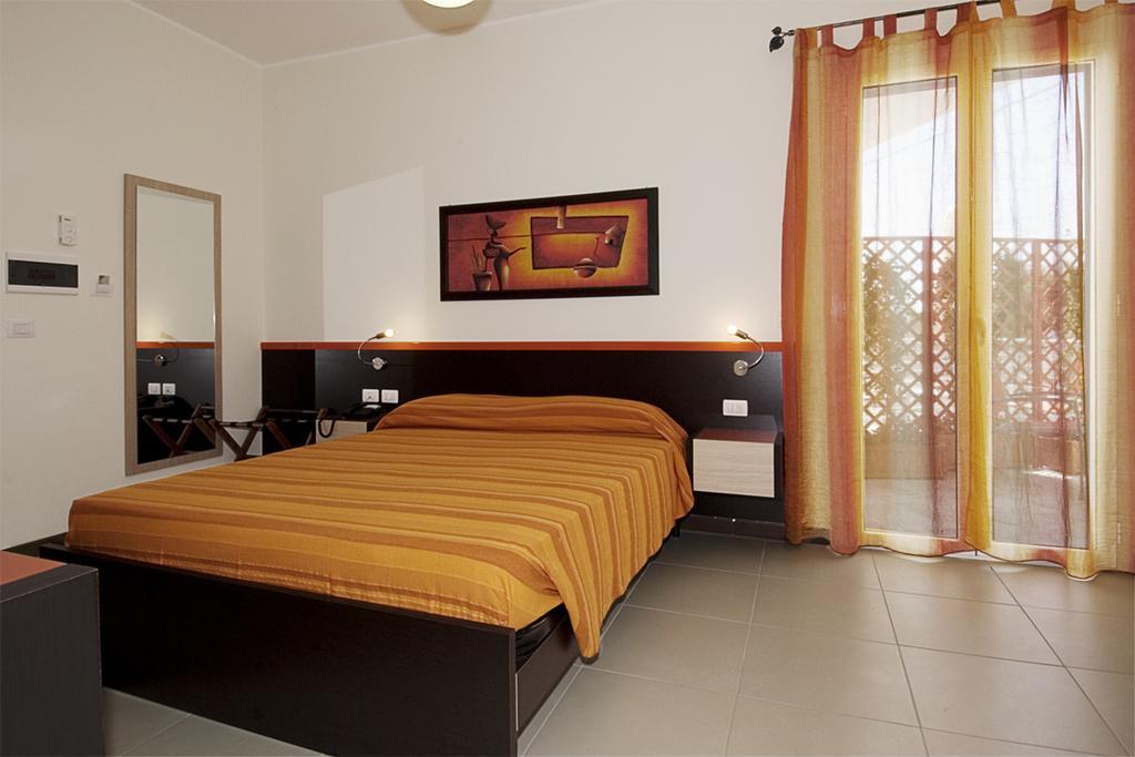 Hotel Miramare Gallipoli Kamer foto