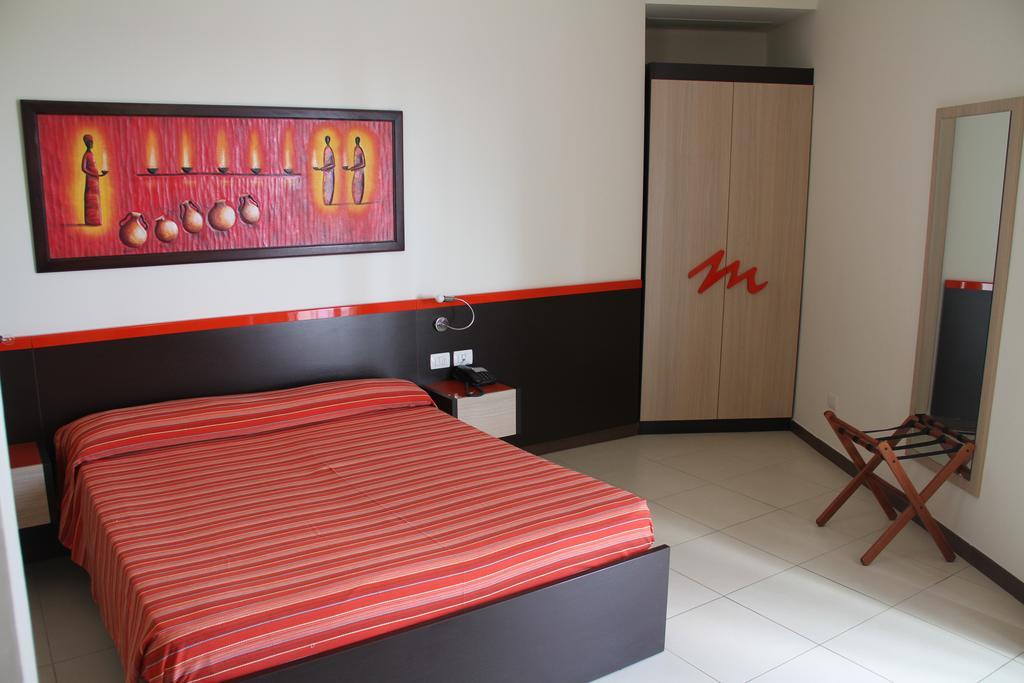 Hotel Miramare Gallipoli Buitenkant foto